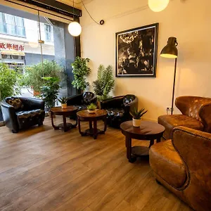 2* Otel Bristol